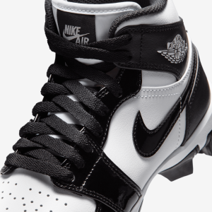 JORDAN1MIDYOUTHCLEAT-106.png 140216