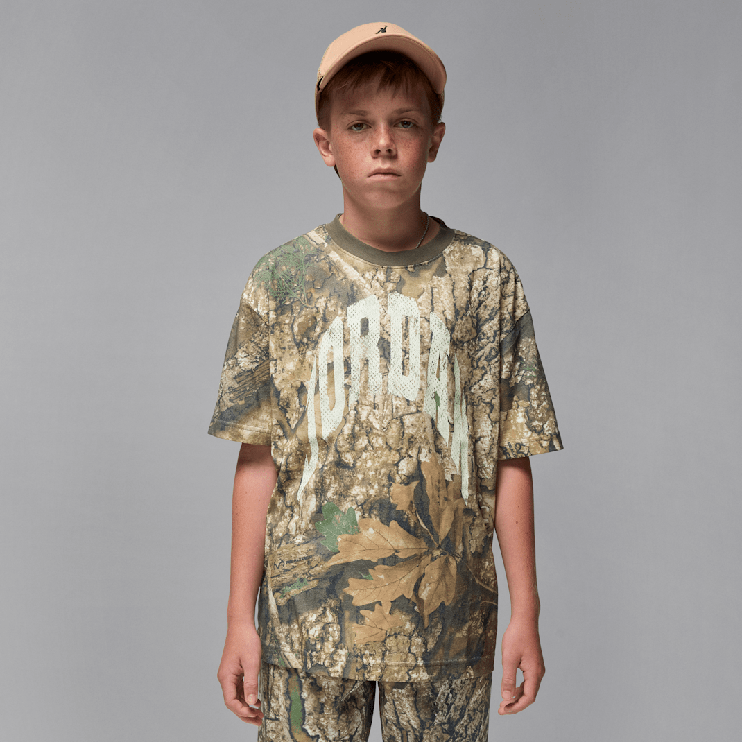 Jordan MVP Big Kids' Distressed Wordmark T-Shirt - Medium Olive