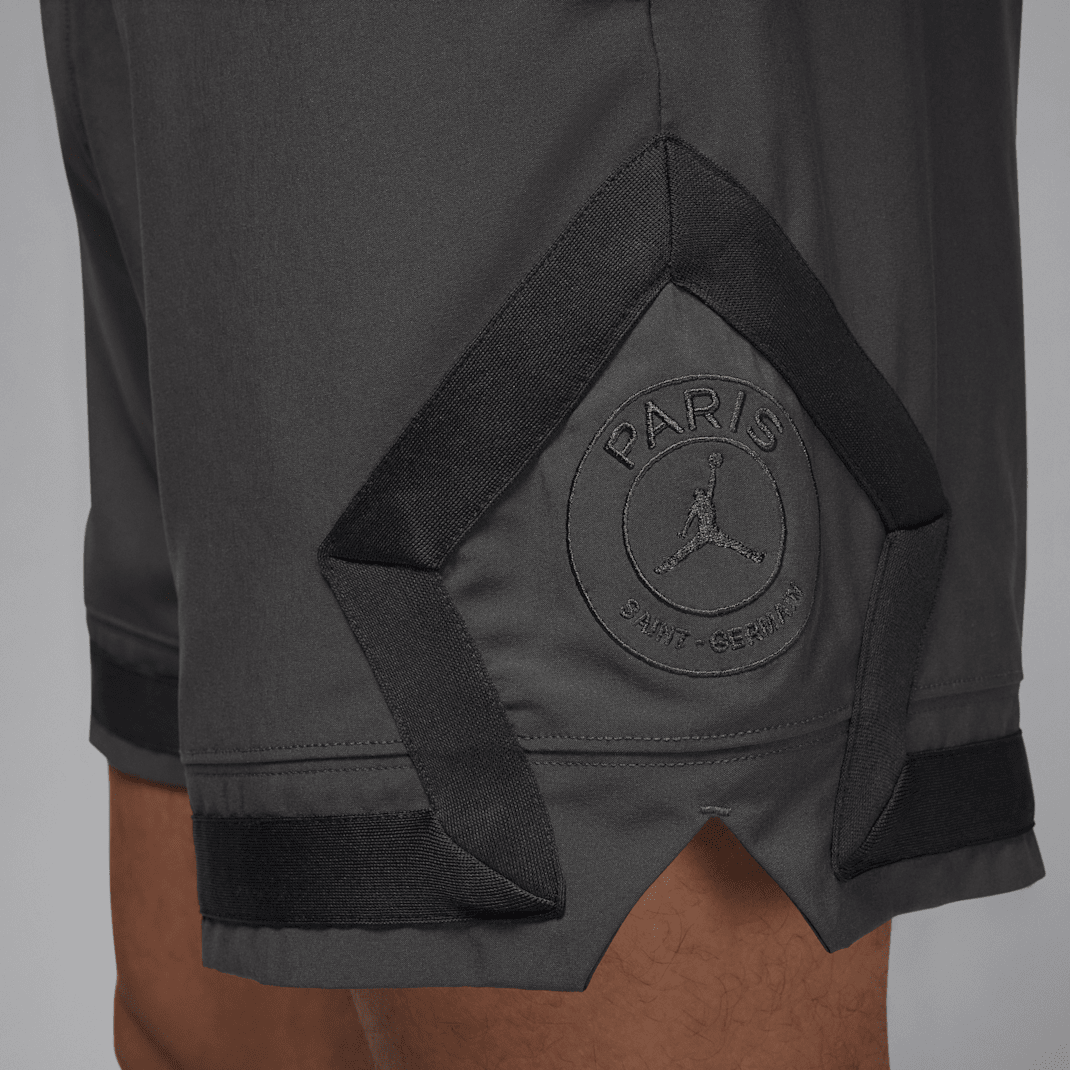 Paris Saint-Germain - Image 6