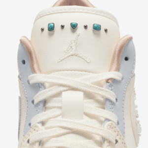 WMNSAIRJORDAN1LOW-172.png 132878