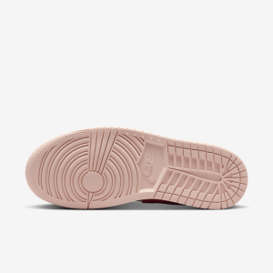 WMNSAIRJORDAN1LOWSE-178.png 133054