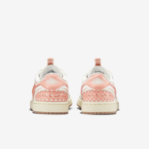 WMNSAIRJORDAN1MMLOWV3-91.png 106032