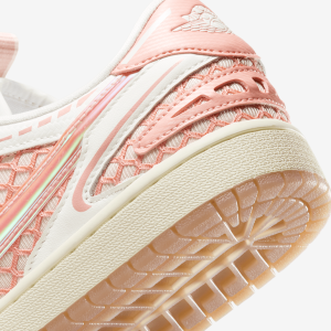 WMNSAIRJORDAN1MMLOWV3-93.png 106034